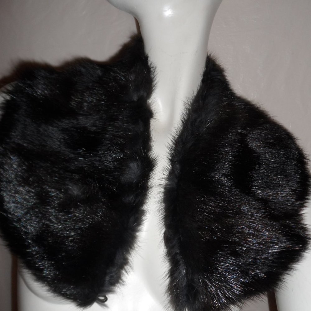 CINZIA ROCCA COLLAR 100%MUSQUASH FUR NWT
